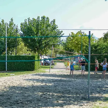 Park Delle Rose Λατζίζε
